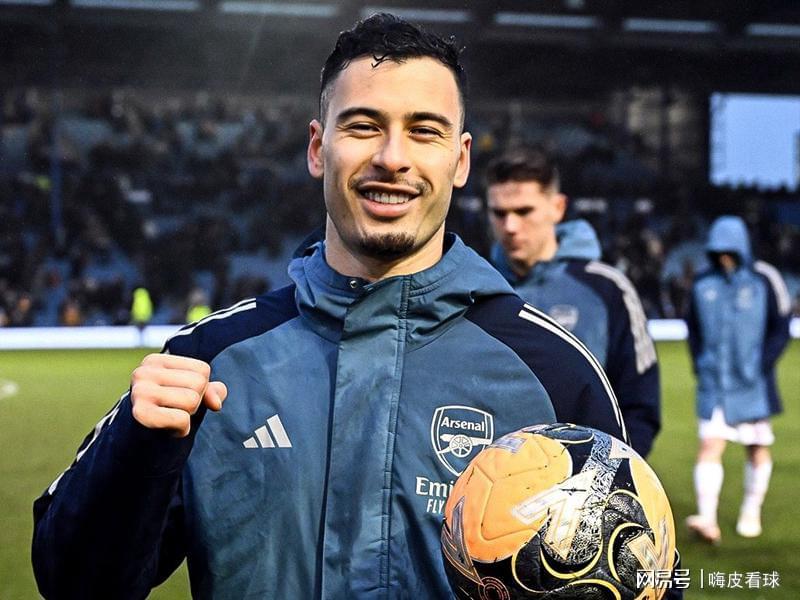 天空体育分析:切尔西6轮不胜,利物浦摆脱三连平,曼城击退曼联